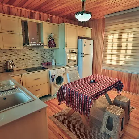 Bungalo-1 *